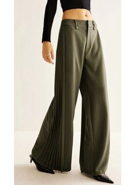 Commense Olive Wide-Leg Pleated Side Panel Pants